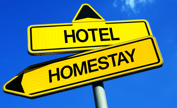 homestays-vs-hotels